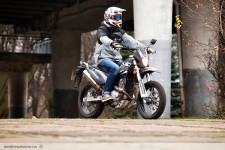 BM_Motard250-03.jpg